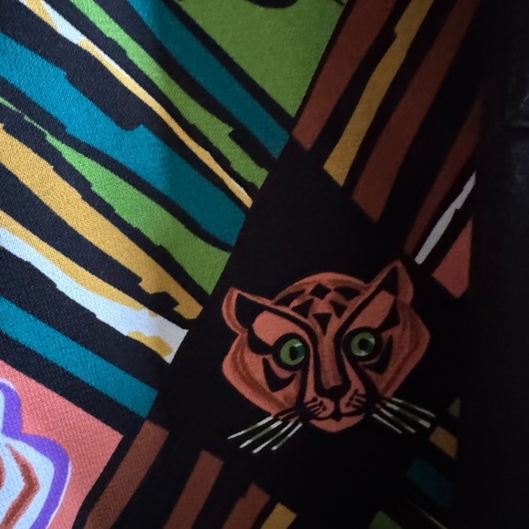 Bob Mackie Wearable Art Black Jacket with Patterned Lining.  Size 2x - Picture 3 of 5